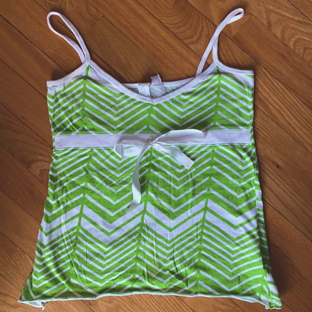 Cute tank top with bow